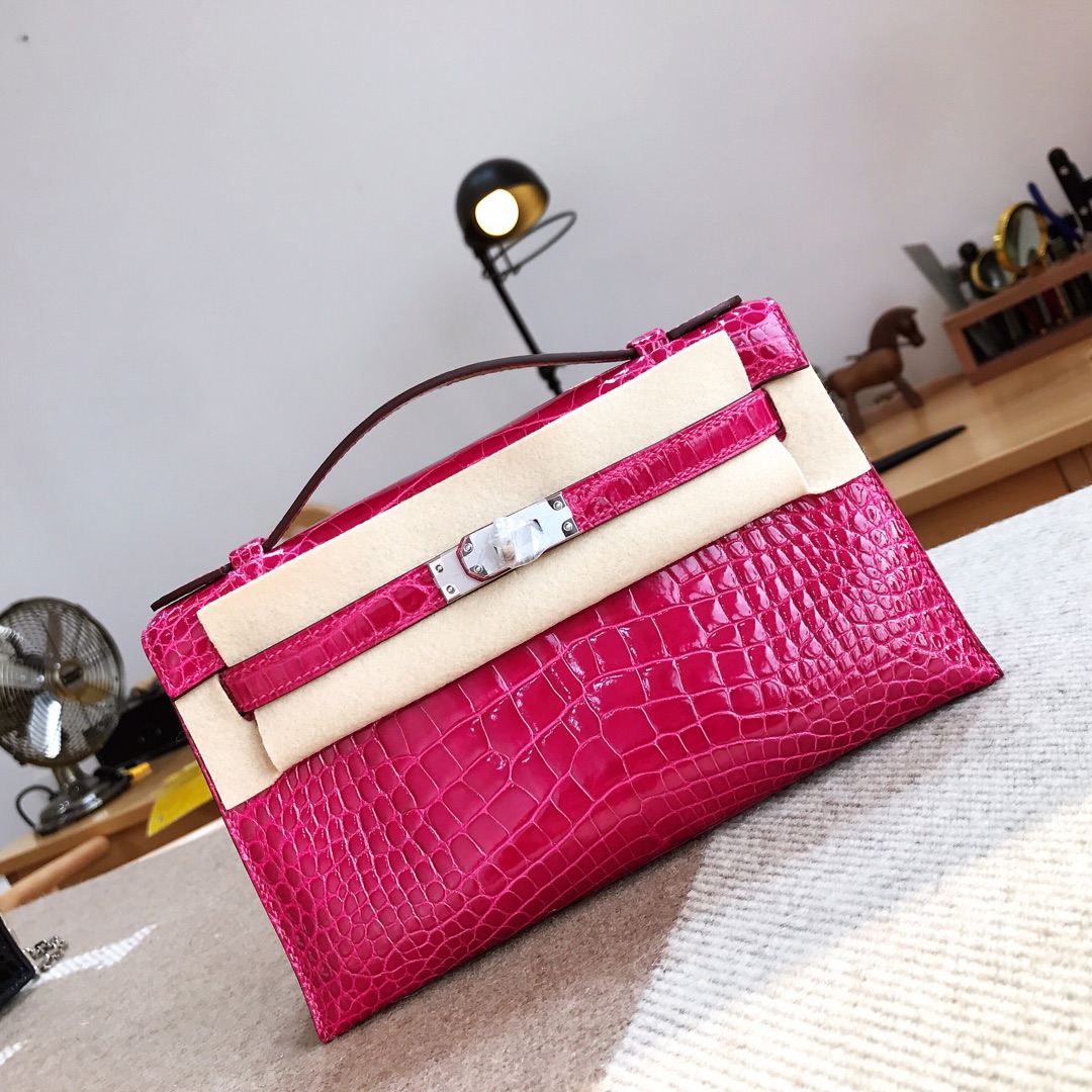 에르메스 미니 켈리백22 로즈 티리엔 은장 샤이니 악어가죽